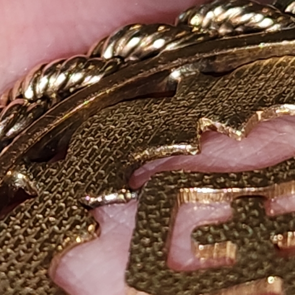 12K Pendant with ?Chinese Characters - Picture 4 of 10